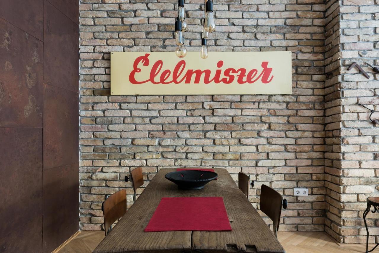 Apartment Smart, Stylish In The Heart Of