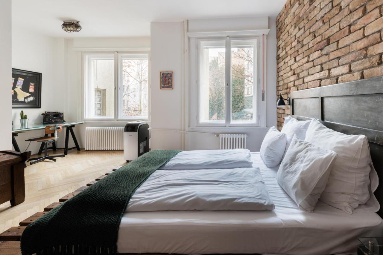 Smart, Stylish In The Heart Of Apartment Budapest